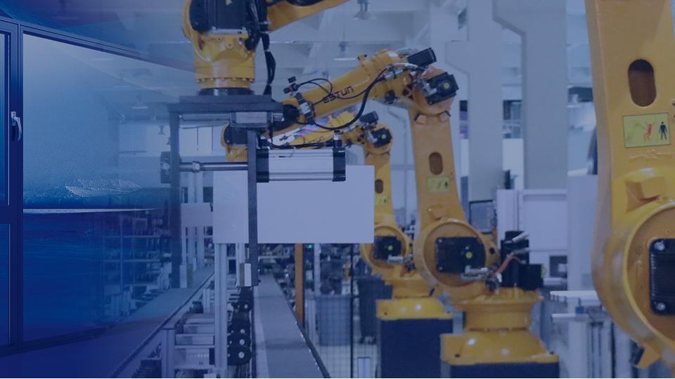 ¿Cuello de botella en la capacidad de puertas y ventanas de aluminio? 
   →Smart Line funciona 24 horas al día, 7 días a la semana
   